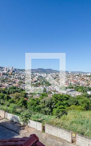 Casa à venda com 900m², 4 quartos e 3 vagas Casa à venda com 900m², 4 quartos e 3 vagasVaranda da Sala de jogos