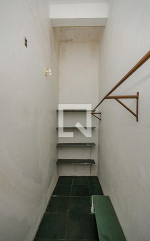 Casa à venda com 900m², 4 quartos e 3 vagas Casa à venda com 900m², 4 quartos e 3 vagascloset Suíte 2