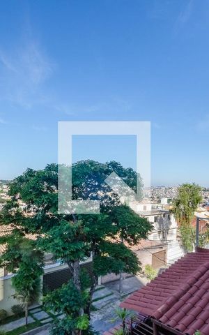 Casa à venda com 900m², 4 quartos e 3 vagas Casa à venda com 900m², 4 quartos e 3 vagasVaranda da Suíte 4