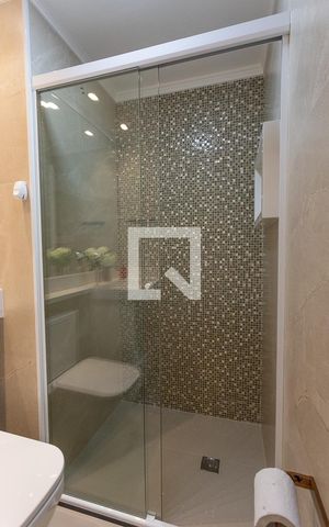Apartamento à venda com 68m², 3 quartos e 2 vagas Apartamento à venda com 68m², 3 quartos e 2 vagasBanheiro social