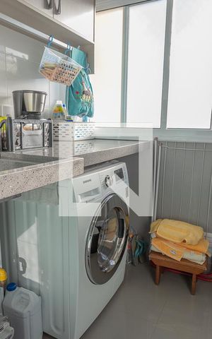 Apartamento à venda com 68m², 3 quartos e 2 vagas Apartamento à venda com 68m², 3 quartos e 2 vagasÁrea de serviço