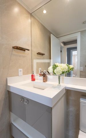Apartamento à venda com 68m², 3 quartos e 2 vagas Apartamento à venda com 68m², 3 quartos e 2 vagasBanheiro social