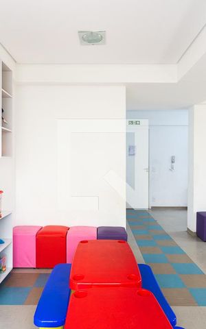 Apartamento à venda com 68m², 3 quartos e 2 vagas Apartamento à venda com 68m², 3 quartos e 2 vagasÁrea comum - brinquedoteca