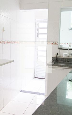 Casa de condomínio à venda com 83m², 2 quartos e 2 vagasCozinha