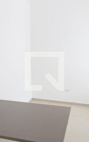 Casa de condomínio à venda com 83m², 2 quartos e 2 vagasSala