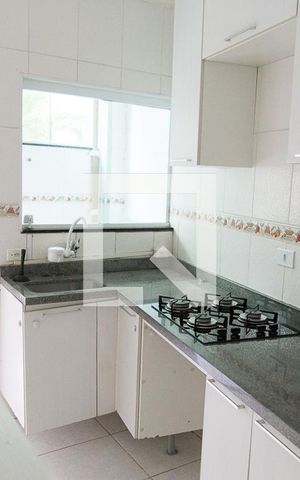 Casa de condomínio à venda com 83m², 2 quartos e 2 vagasCozinha