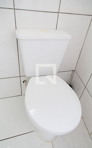 Casa de condomínio à venda com 83m², 2 quartos e 2 vagasBanheiro do Quarto 2
