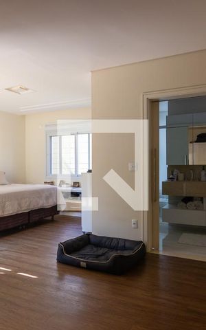 Casa de condomínio à venda com 412m², 5 quartos e 4 vagas Casa de condomínio à venda com 412m², 5 quartos e 4 vagasSuíte 5