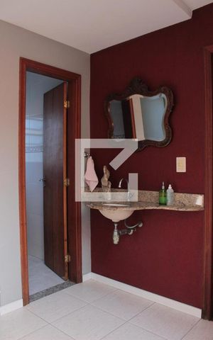 Casa à venda com 231m², 3 quartos e 2 vagasLavabo