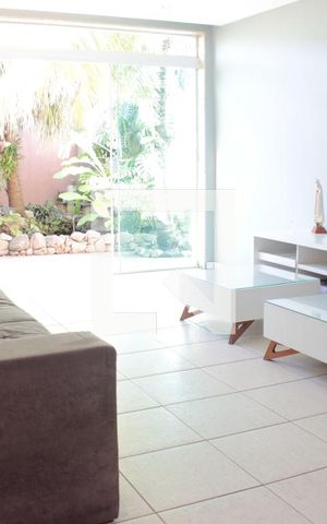 Casa à venda com 231m², 3 quartos e 2 vagassala