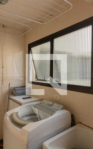 Apartamento à venda com 430m², 4 quartos e 4 vagas Apartamento à venda com 430m², 4 quartos e 4 vagasÁrea de Serviço