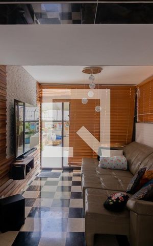 Apartamento à venda com 430m², 4 quartos e 4 vagas Apartamento à venda com 430m², 4 quartos e 4 vagasCobertura