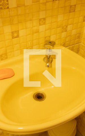 Apartamento à venda com 430m², 4 quartos e 4 vagas Apartamento à venda com 430m², 4 quartos e 4 vagasBanheiro de Serviço