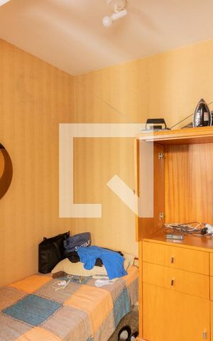 Apartamento à venda com 430m², 4 quartos e 4 vagas Apartamento à venda com 430m², 4 quartos e 4 vagas Quarto de Serviço