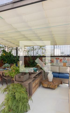Apartamento à venda com 430m², 4 quartos e 4 vagas Apartamento à venda com 430m², 4 quartos e 4 vagasCobertura
