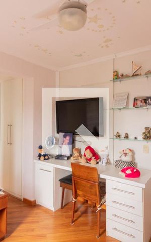 Apartamento à venda com 430m², 4 quartos e 4 vagas Apartamento à venda com 430m², 4 quartos e 4 vagasSuíte 1