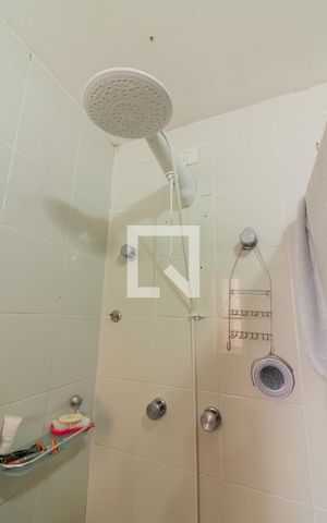 Apartamento à venda com 430m², 4 quartos e 4 vagas Apartamento à venda com 430m², 4 quartos e 4 vagasBanheiro Suíte 3