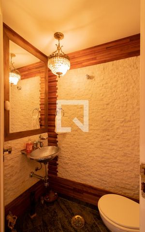 Apartamento à venda com 430m², 4 quartos e 4 vagas Apartamento à venda com 430m², 4 quartos e 4 vagasLavabo
