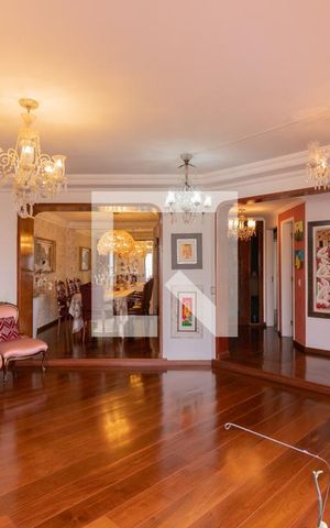 Apartamento à venda com 430m², 4 quartos e 4 vagas Apartamento à venda com 430m², 4 quartos e 4 vagasSala
