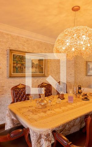 Apartamento à venda com 430m², 4 quartos e 4 vagas Apartamento à venda com 430m², 4 quartos e 4 vagasSala