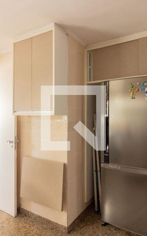Apartamento à venda com 430m², 4 quartos e 4 vagas Apartamento à venda com 430m², 4 quartos e 4 vagasCozinha