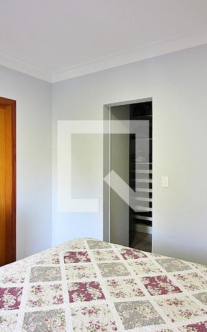 Casa à venda com 286m², 3 quartos e 4 vagasQuarto 1 - Suíte