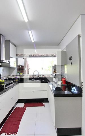 Casa à venda com 286m², 3 quartos e 4 vagasCozinha