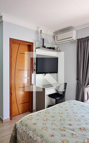 Casa à venda com 286m², 3 quartos e 4 vagasQuarto 2 - Suíte