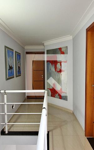 Casa à venda com 286m², 3 quartos e 4 vagasCorredor Quartos 