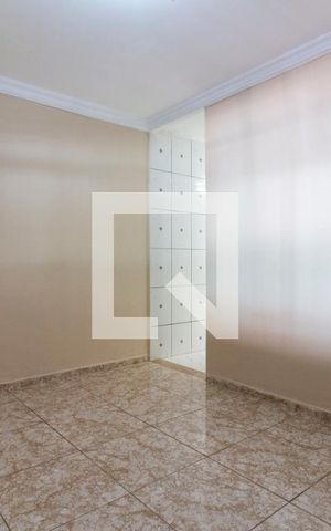 Casa para alugar com 70m², 1 quarto e sem vaga Casa para alugar com 70m², 1 quarto e sem vagaSala