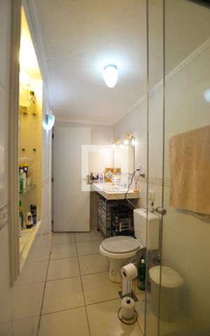 Apartamento à venda com 80m², 2 quartos e sem vagaBanheiro