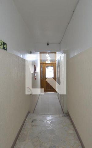 Apartamento à venda com 80m², 2 quartos e sem vagaCorredor