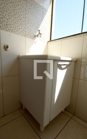Apartamento para alugar com 80m², 2 quartos e 1 vagaÁrea de Serviço
