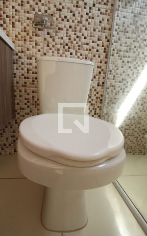 Apartamento para alugar com 80m², 2 quartos e 1 vagaBanheiro da Suíte