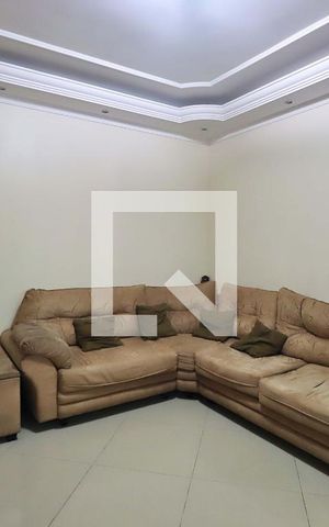 Casa à venda com 125m², 3 quartos e 2 vagasSala