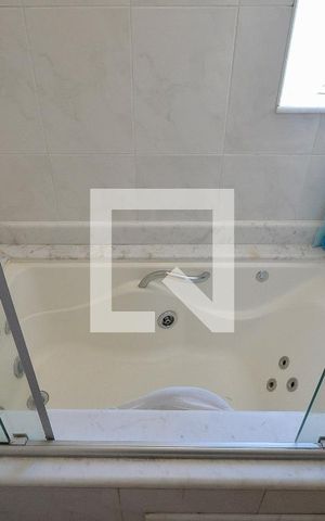 Apartamento à venda com 270m², 3 quartos e 4 vagas Apartamento à venda com 270m², 3 quartos e 4 vagasSuite Quarto 2