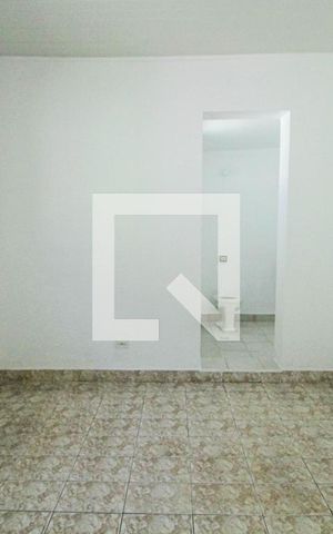 Casa para alugar com 40m², 1 quarto e sem vaga Casa para alugar com 40m², 1 quarto e sem vagaquarto
