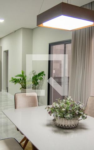 Casa à venda com 190m², 2 quartos e 4 vagas Casa à venda com 190m², 2 quartos e 4 vagasCozinha