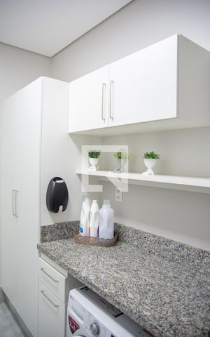 Casa à venda com 190m², 2 quartos e 4 vagas Casa à venda com 190m², 2 quartos e 4 vagasÁrea de Serviço
