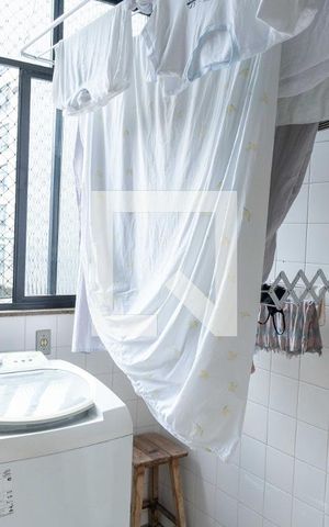 Apartamento à venda com 140m², 3 quartos e 2 vagas Apartamento à venda com 140m², 3 quartos e 2 vagasÁrea de Serviço