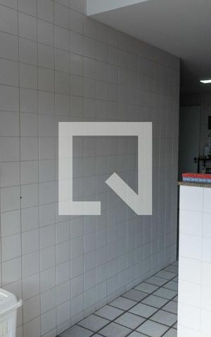 Apartamento à venda com 140m², 3 quartos e 2 vagas Apartamento à venda com 140m², 3 quartos e 2 vagasÁrea de Serviço