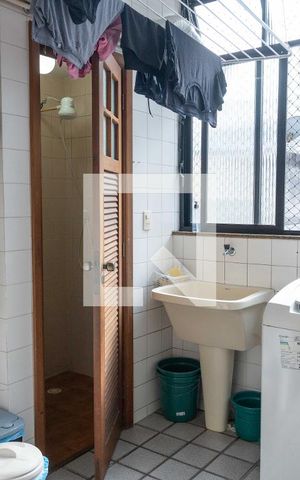 Apartamento à venda com 140m², 3 quartos e 2 vagas Apartamento à venda com 140m², 3 quartos e 2 vagasÁrea de Serviço