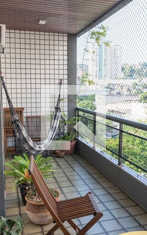 Apartamento à venda com 140m², 3 quartos e 2 vagas Apartamento à venda com 140m², 3 quartos e 2 vagasVaranda da Sala