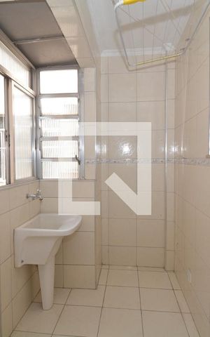 Apartamento à venda com 60m², 2 quartos e sem vagaCozinha e Área de Serviço