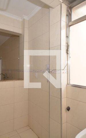 Apartamento à venda com 60m², 2 quartos e sem vagaCozinha e Área de Serviço