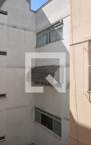 Apartamento à venda com 60m², 2 quartos e sem vagaCozinha e Área de Serviço