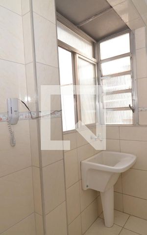 Apartamento à venda com 60m², 2 quartos e sem vagaCozinha e Área de Serviço