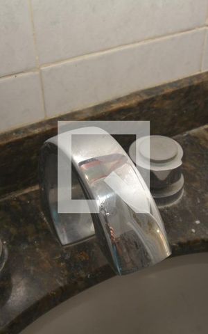 Apartamento à venda com 60m², 2 quartos e sem vagaBanheiro - Torneira