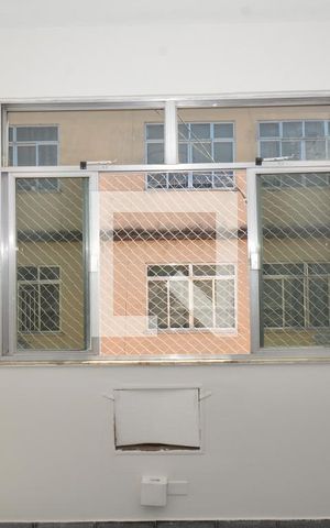 Apartamento à venda com 60m², 2 quartos e sem vagaSala