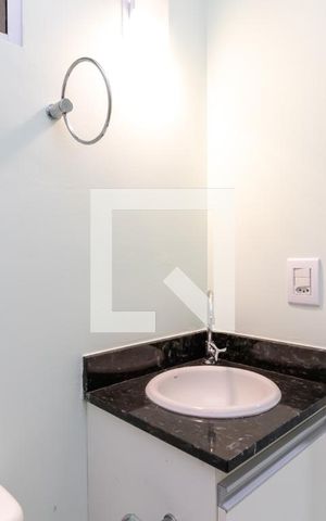 Apartamento para alugar com 37m², 2 quartos e sem vagaBanheiro